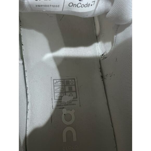 On Cloud White Running Shoes Men’s Size 11 Swiss Engineering CloudTec Athletic main image 4
